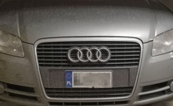 Małe tablice rejestracyjne: Dla kogo są przeznaczone i na co należy uważać?