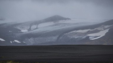 Obniżono alert lotniczy wywołany możliwą erupcją wulkanu