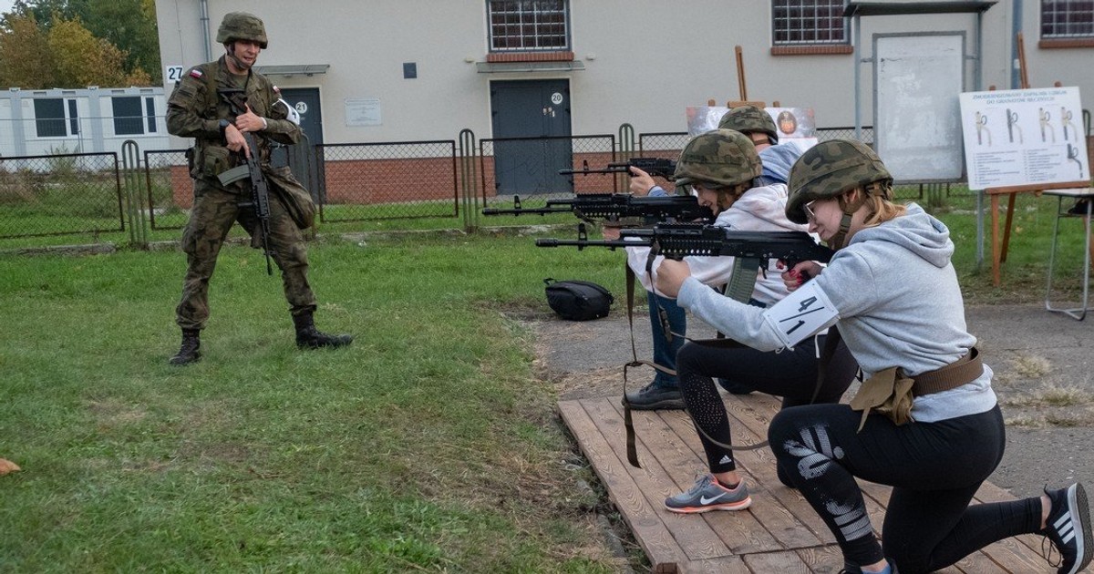 Szkolenia wojskowe hitem. Tysiące zapisanych w ciągu doby