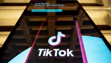 Oto, co TikTok robi z mózgiem Twojego dziecka. Eksperci przerażeni