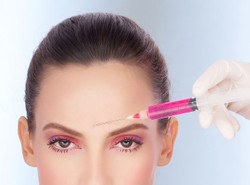 Botoks lekiem na wiosenną chandrę?