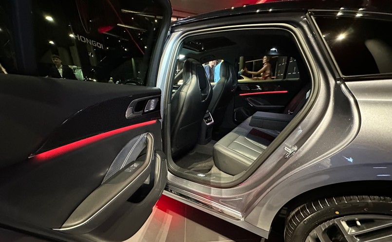 Hongqi H6
