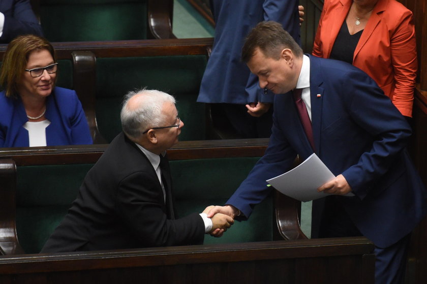 Burzliwa debata w Sejmie. Macierewicz wbił szpilę Schetynie