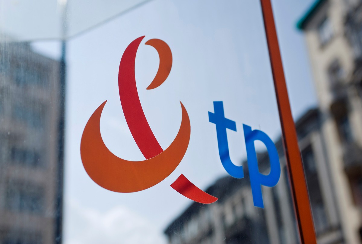 Z prognoz analityków wynika, że zysk operacyjny (EBIT) TPSA może wynieść 486-558 mln zł wobec 1151 mln zł przed rokiem.