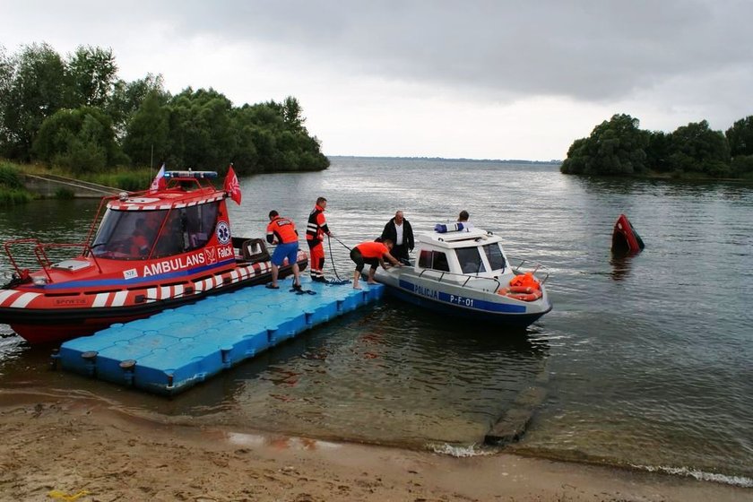 akcja ratunkowa na zalewie jeziorsko