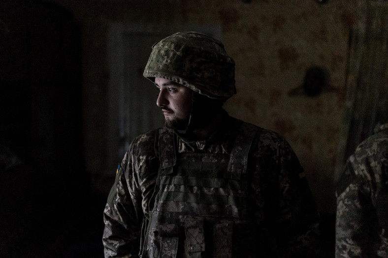 Ukraiński żołnierz w Doniecku, 26 listopada 2023 r.