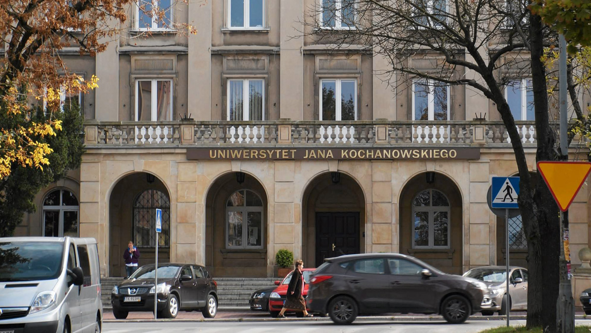Wszyscy kandydaci zgłoszeni przez nowego rektora Uniwersytetu Jana Kochanowskiego obejmą funkcje prorektorów tej uczelni w rozpoczętej kadencji 2016-20 - zdecydowało kolegium elektorów.
