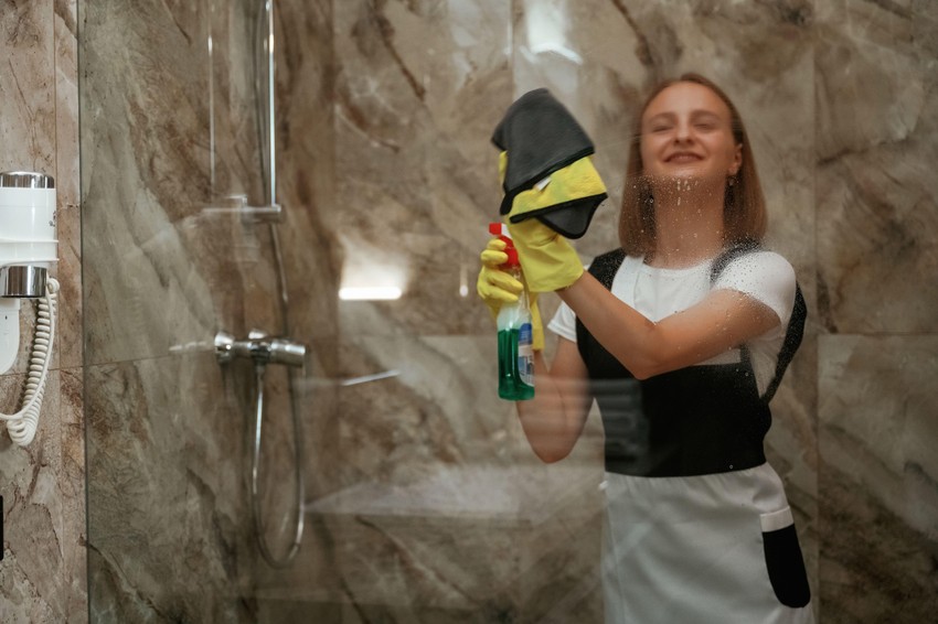 Čišćenje tuš kabine