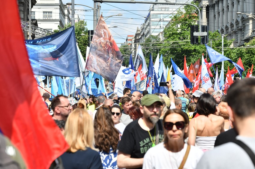 Beograd protestna šetnja