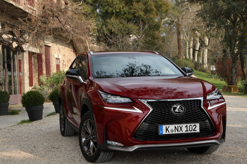 Lexus NX 200t