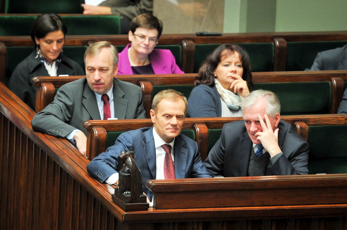 Wyrzucenie Gowina i Żalka to kłopoty z większością dla PO. Na zdjęciu: Jarosław Gowin i Donald Tusk