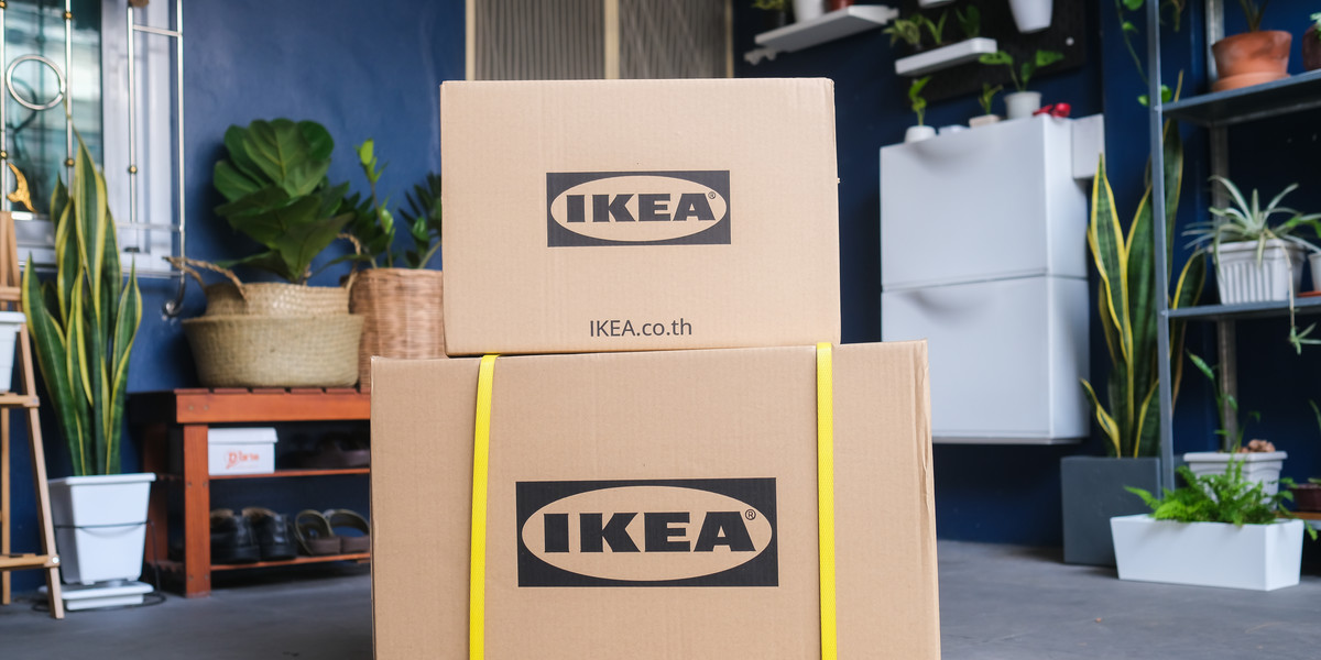 Ikea poinformowała o uruchomieniu dostaw do paczkomatów w czasie, gdy jej sklepy pozostają zamknięte ze względu na wprowadzone ponownie obostrzenia koronawirusowe