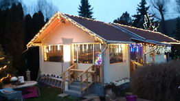 Karácsonyi fények játék – Szavazzon, melyik a legszebben feldíszített ház!