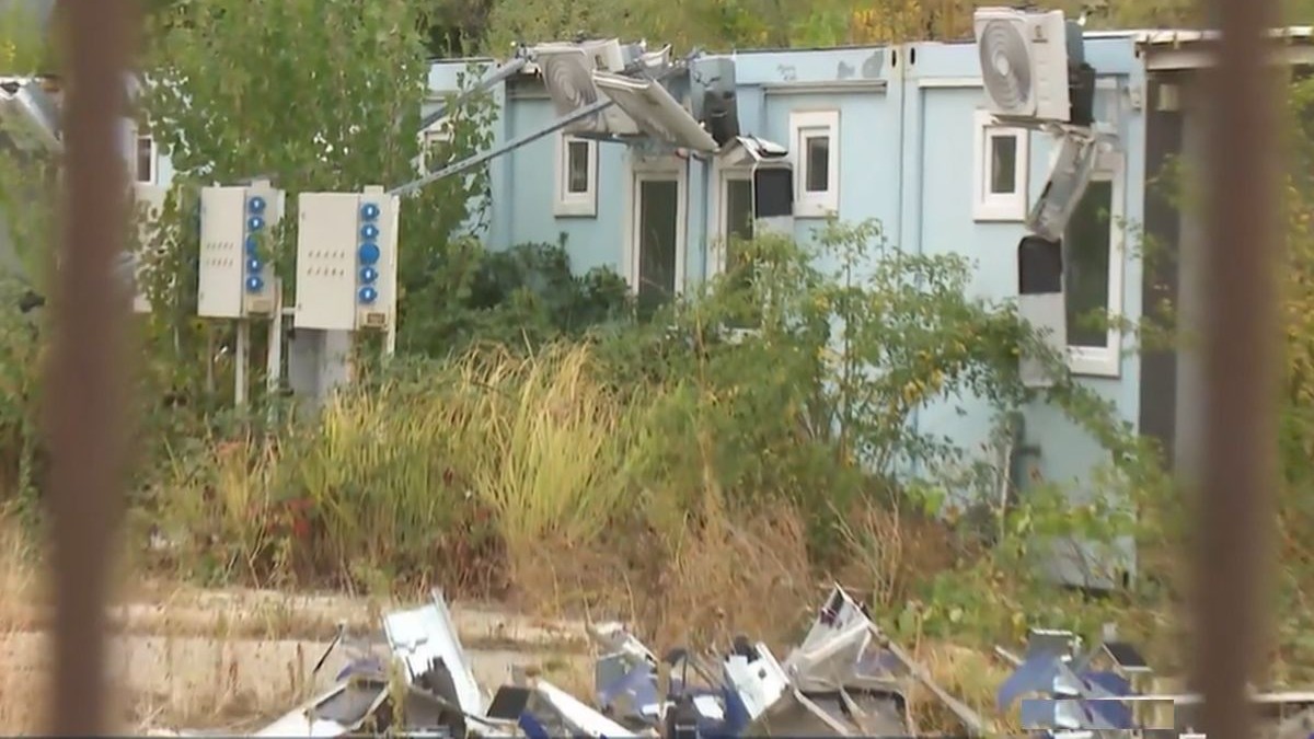 Spitalul modular din Pipera, în valoare de 5 milioane de euro, furat la bucată. Au dispărut aproape toate aparatele de aer condiționat