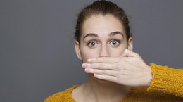 Brzydki zapach z ust - o czym może świadczyć?