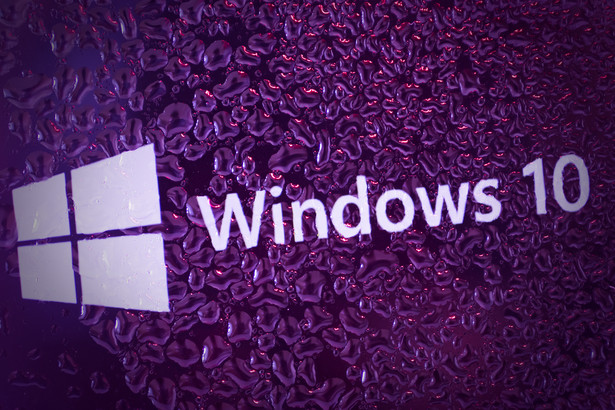 Toporny, rewolucyjny, walczący o przetrwanie. Windows 10 i jego starsi bracia