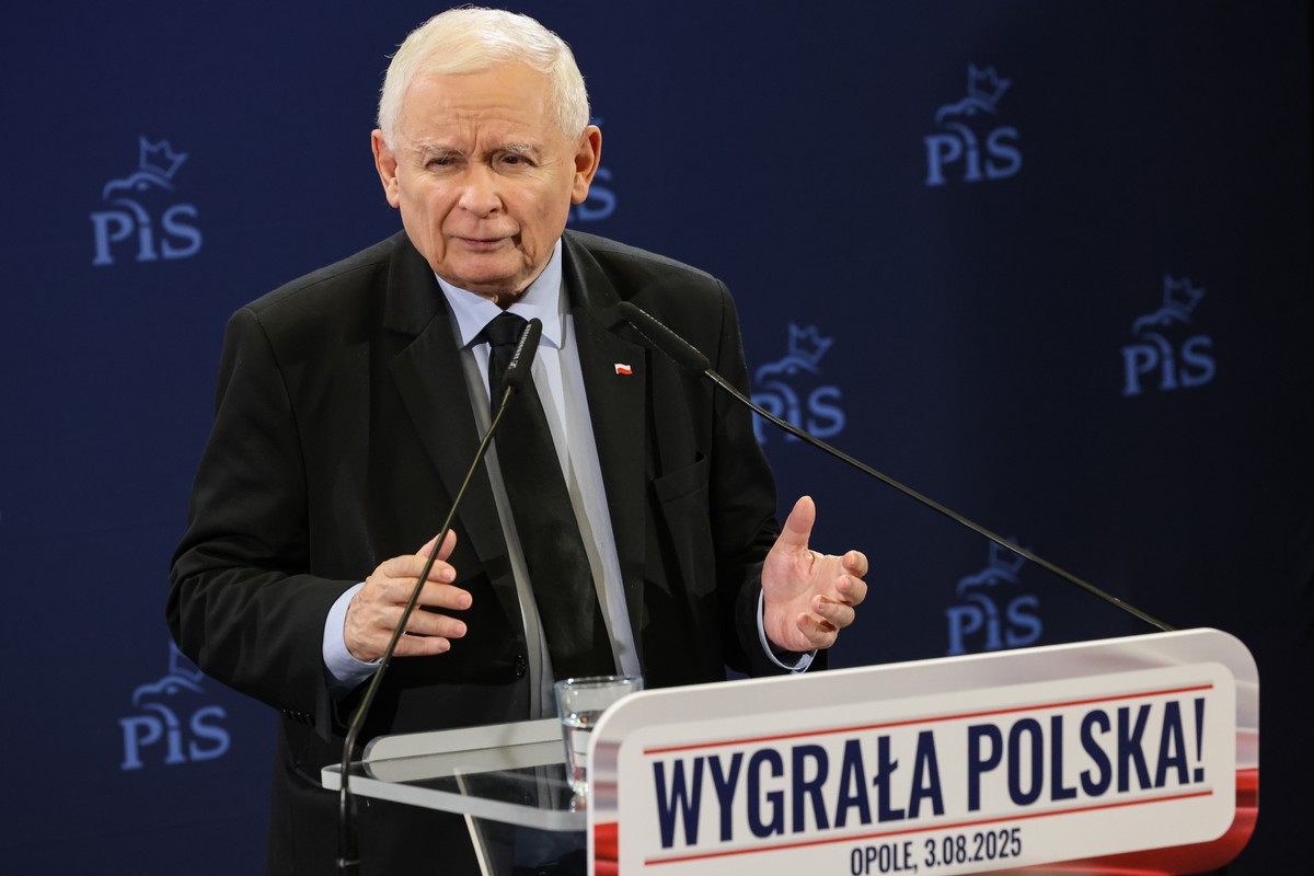 Lider PiS przekonywał, że zwycięstwo Nawrockiego powstrzymało odebranie Polsce suwerenności przez nowy traktat UE