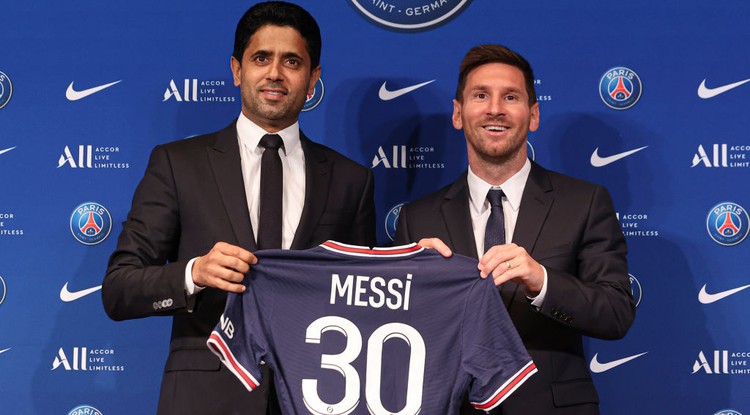 Messi és Nasser Al Khelaifi, a PSG elnöke