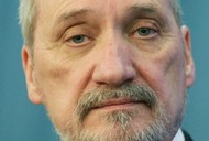 Antoni Macierewicz twarz portret dumny