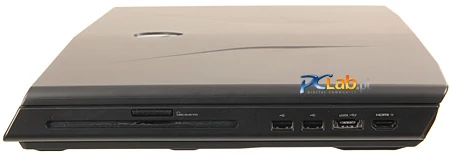 Z prawej strony znajduje się szczelina napędu optycznego, czytnik kart pamięci, złącza USB, eSATA/USB i HDMI