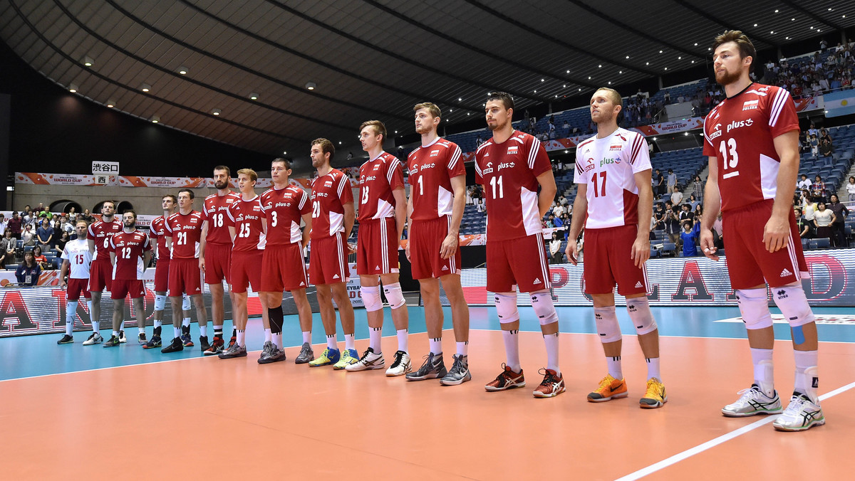 Polscy siatkarze poznali w piątek dokładny terminarz gier światowego turnieju kwalifikacyjnego do igrzysk olimpijskich w Rio de Janeiro (Tokio, 28 maja - 5 czerwca). Na początek mistrzowie świata stawią czoła Kanadzie, zmagania zakończą starciem z Australijczykami.