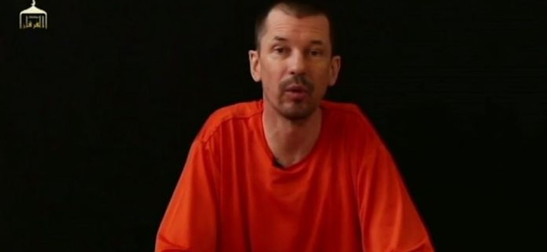 Nowy WIDEO dżihadystów. Tym razem zakładnik ocalił głowę