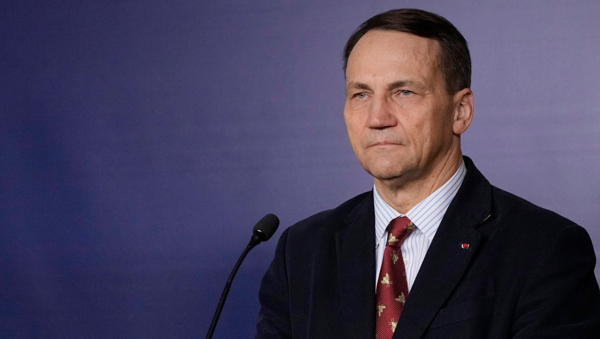 Šéf poľskej diplomacie Radoslaw Sikorski.