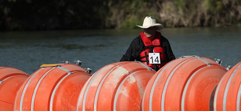 Bariera przeciw imigrantom na Rio Grande. Sąd federalny podjął decyzję