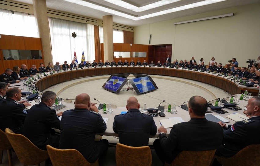 Direktor policije Dragan Vasiljević održao kolegijum