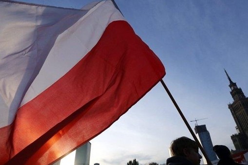 Polska flaga Polski w Warszawie PKiN