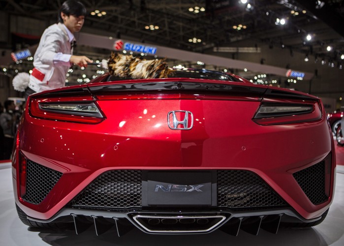 Tokyo Motor Show 2015 - Honda NSX  EPA/CHRISTOPHER JUE