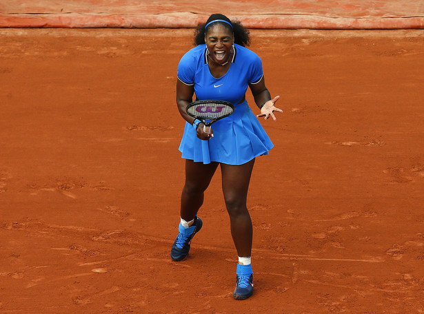 French Open: Serena Williams w 3. rundzie. Broniąca tytułu tenisistka nie dała szans rywalce