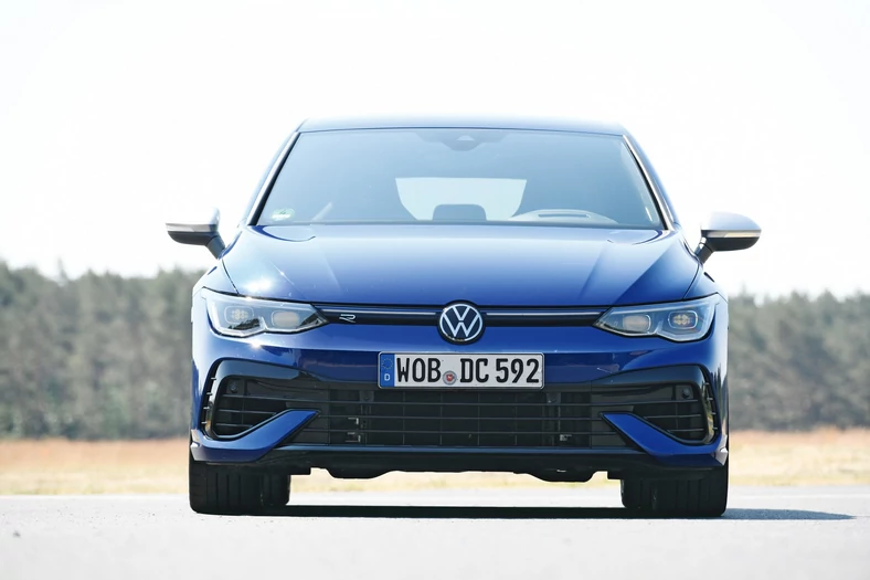 Volkswagen Golf R Performance