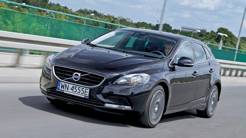 Volvo V40 II (2012-19) – 2012 r. za 28 900 zł