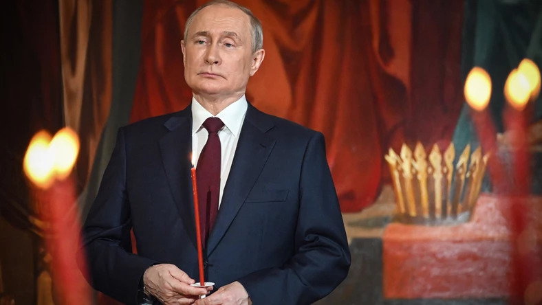 Władimir Putin podczas prawosławnego nabożeństwa wielkanocnego, 23 kwietnia 2022 r.
