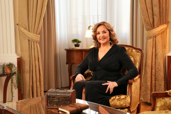 "DOBILA SAM POZIV I NISAM RAZMIŠLJALA" Ana Bekuta spremila iznenađenje na Uskrs: A u sve je umešana i njena mlađa koleginica