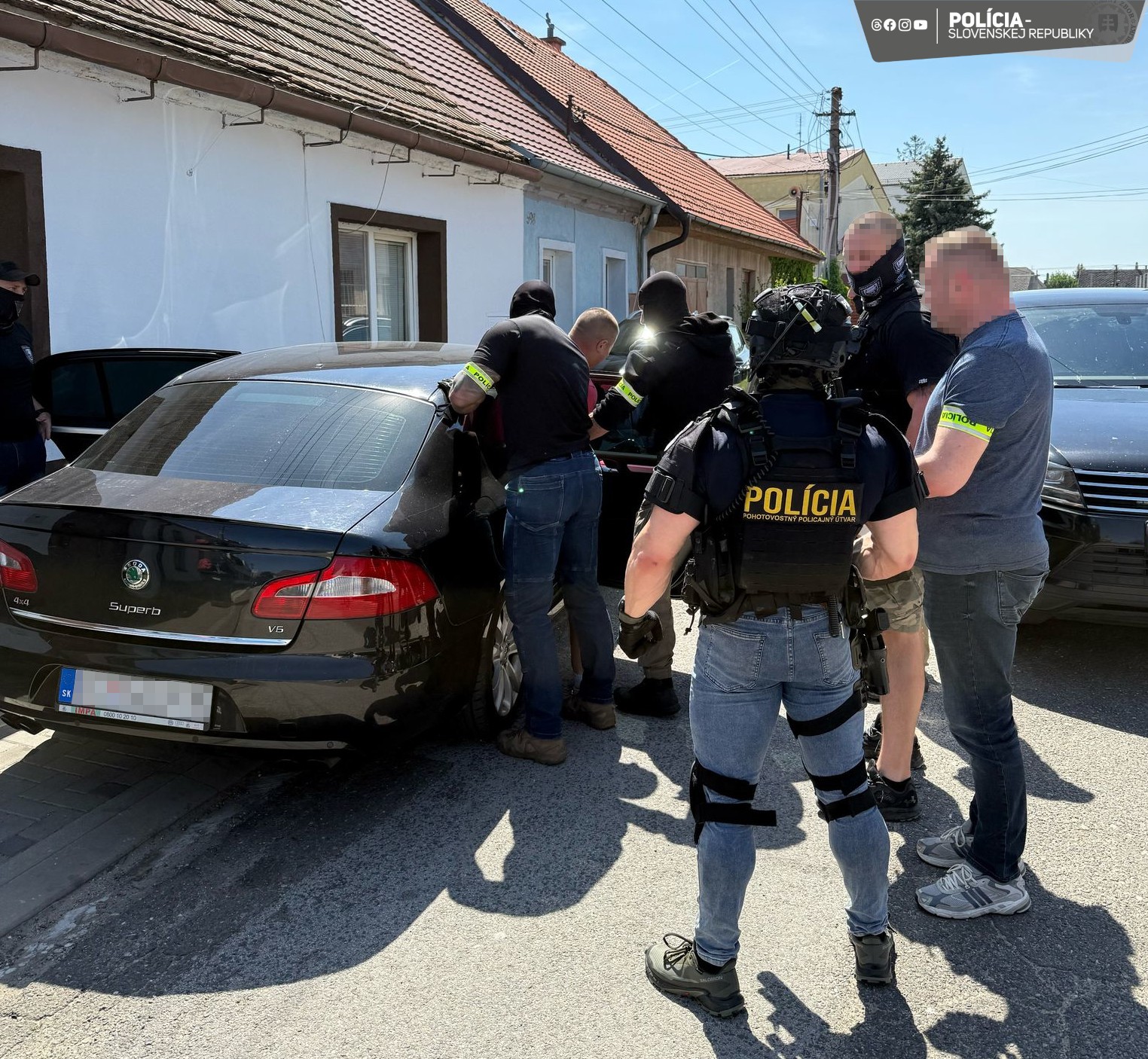 Polícia v Bratislave zadržala medzinárodne hľadaného muža.