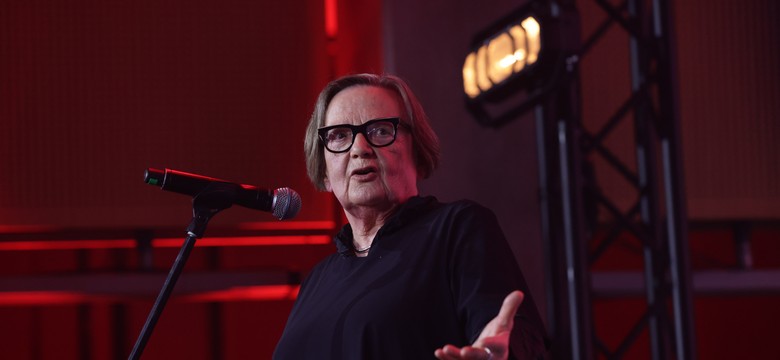 Agnieszka Holland uderza w Tuska i wypomina Sikorskiemu wykształcenie. "Sam był emigrantem"