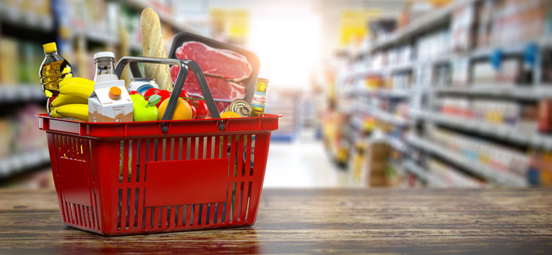 Jak zrobić przedświąteczne zakupy i jak przechowywać jedzenie, by go nie marnować?