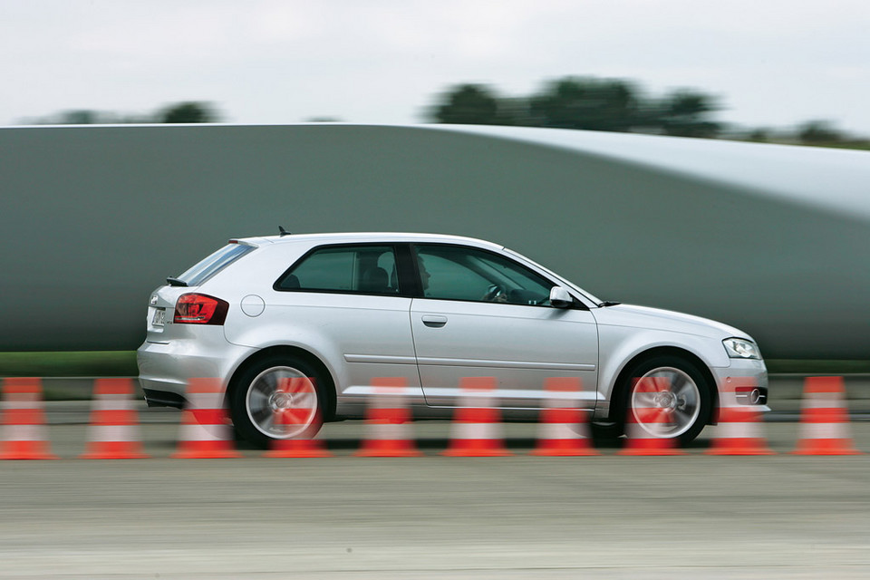 Audi A3 1.2 TFSI kontra Honda Civic 1.4 iVTEC Armagedon