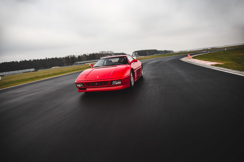 Ferrari 348 odrestaurowane w Polsce