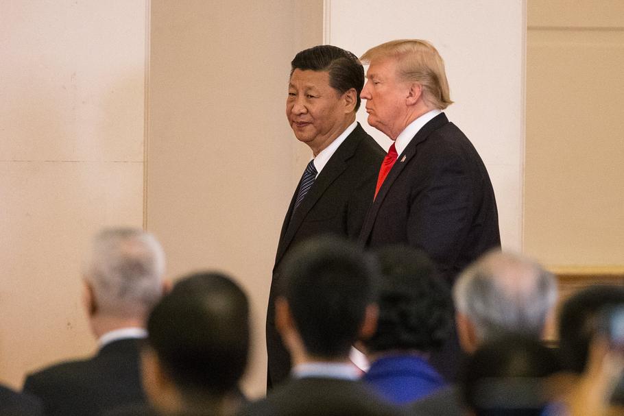 Problemy Chin, na czele których stoi Xi Jinping, są pochodną wojny celnej z USA, pod przywództwem Donalda Trumpa