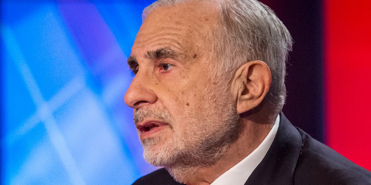 A fleet of Democratic senators call on SEC and others to investigate Carl Icahn for 'possible insider trading'