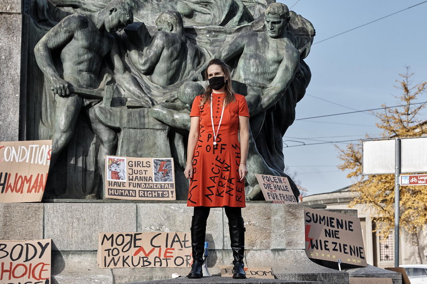 Kobiety w Brnie wspierają polski Strajk Kobiet