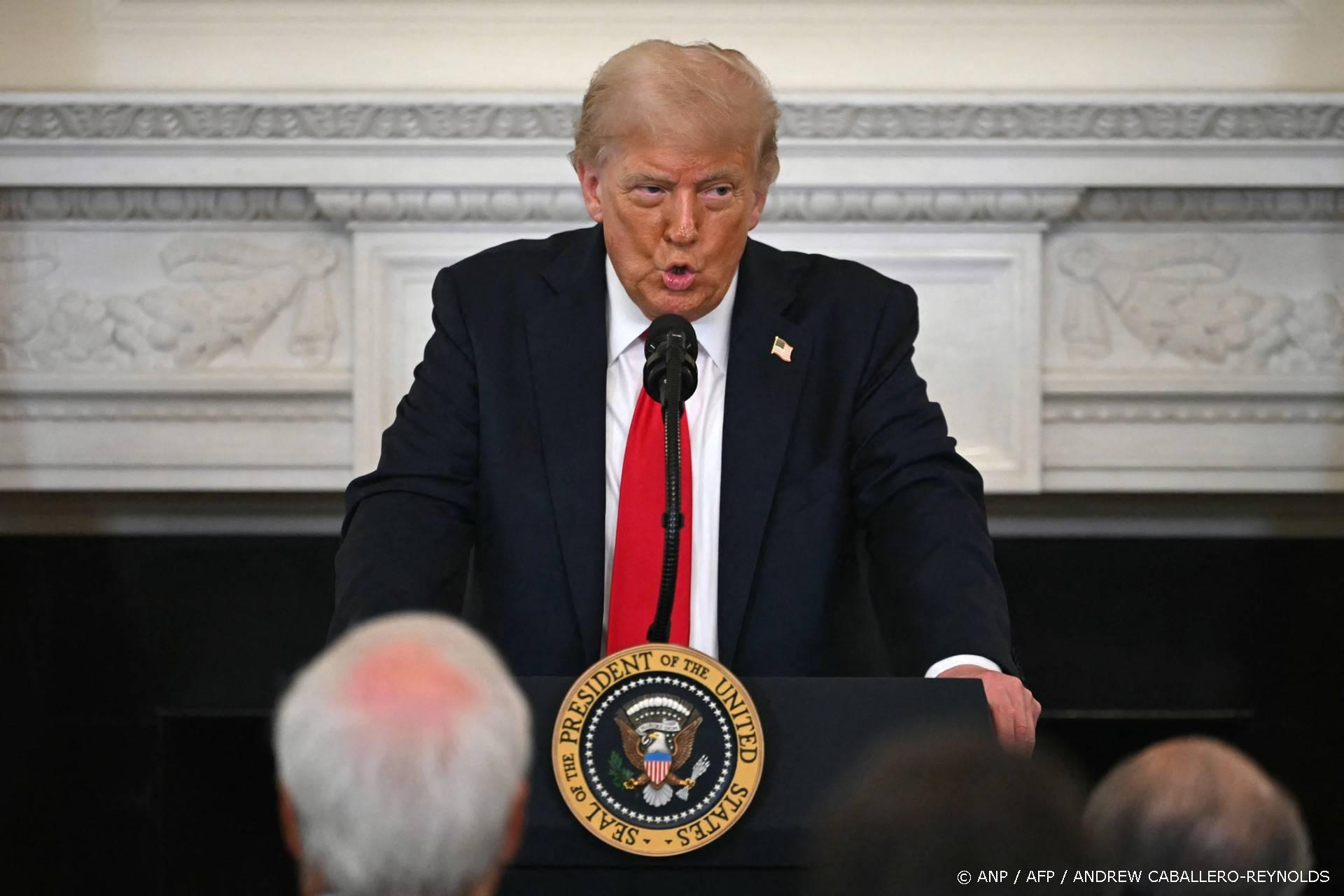 Trump teleurgesteld in Poetin maar nog niet klaar met hem