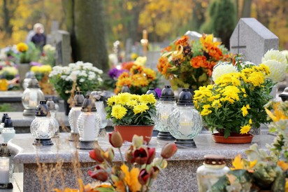 Az ördög nem alszik: erre figyelmezteti a rendőrség a temetőbe látogatókat!