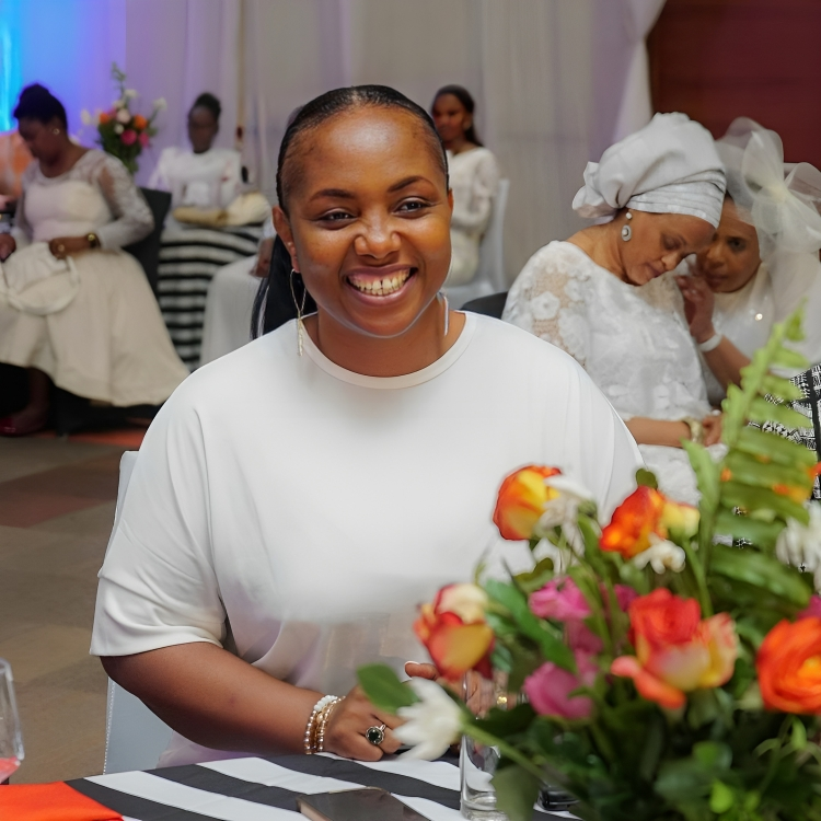 La artista de gospel de Tanzania Christina Shusho