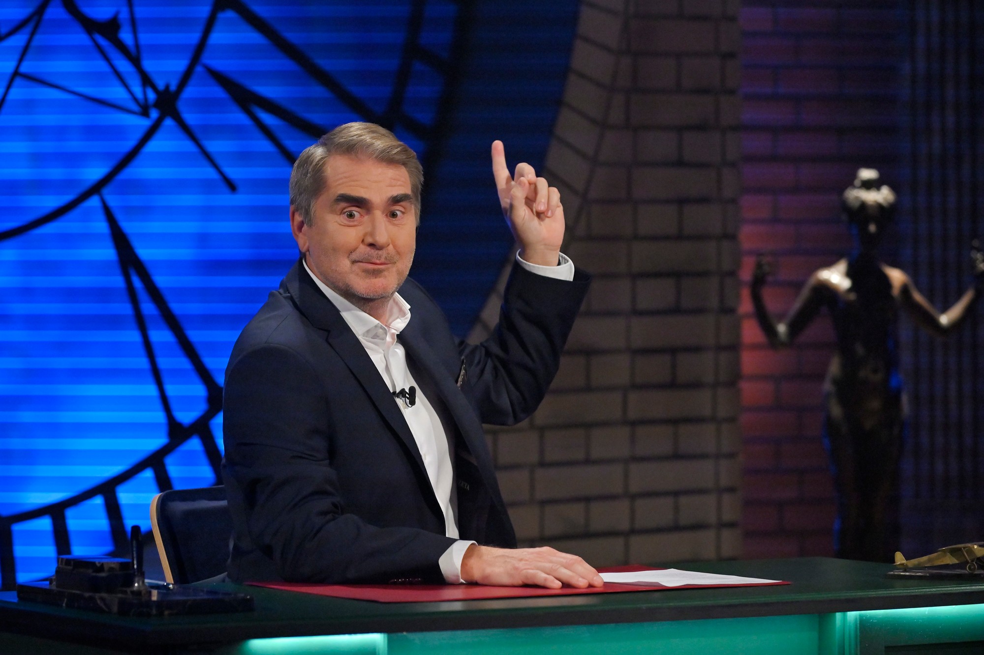 Talkšou Petra Marcina Neskoro večer.