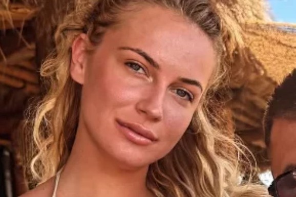 EVO SA KIM MILICA UŽIVA NA ADI BOJANI NAKON SVAĐE SA TERZOM NA PLAŽI Njega zna cela Srbija: Mreže gore od komentara, osvanula fotografija