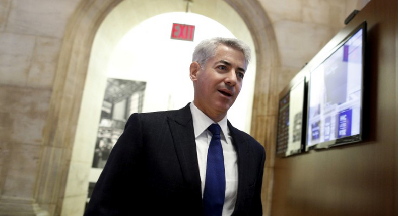 FILE PHOTO - William Ackman, chief executive of Pershing Square walks on the floor of the New York Stock Exchange, New York, U.S. on November 10, 2015. REUTERS/Brendan McDermid/File Photo